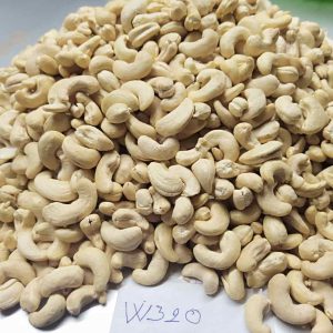 Cashew Nuts WW320